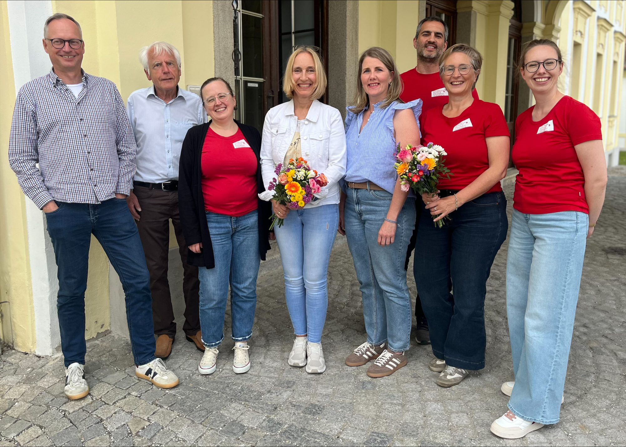 Neuer Vorstand HSE 2026 mit Chorleiter Martin Steidler und 2 verabschiedeten Mitgliedern